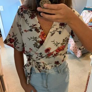 Cropped floral print blouse